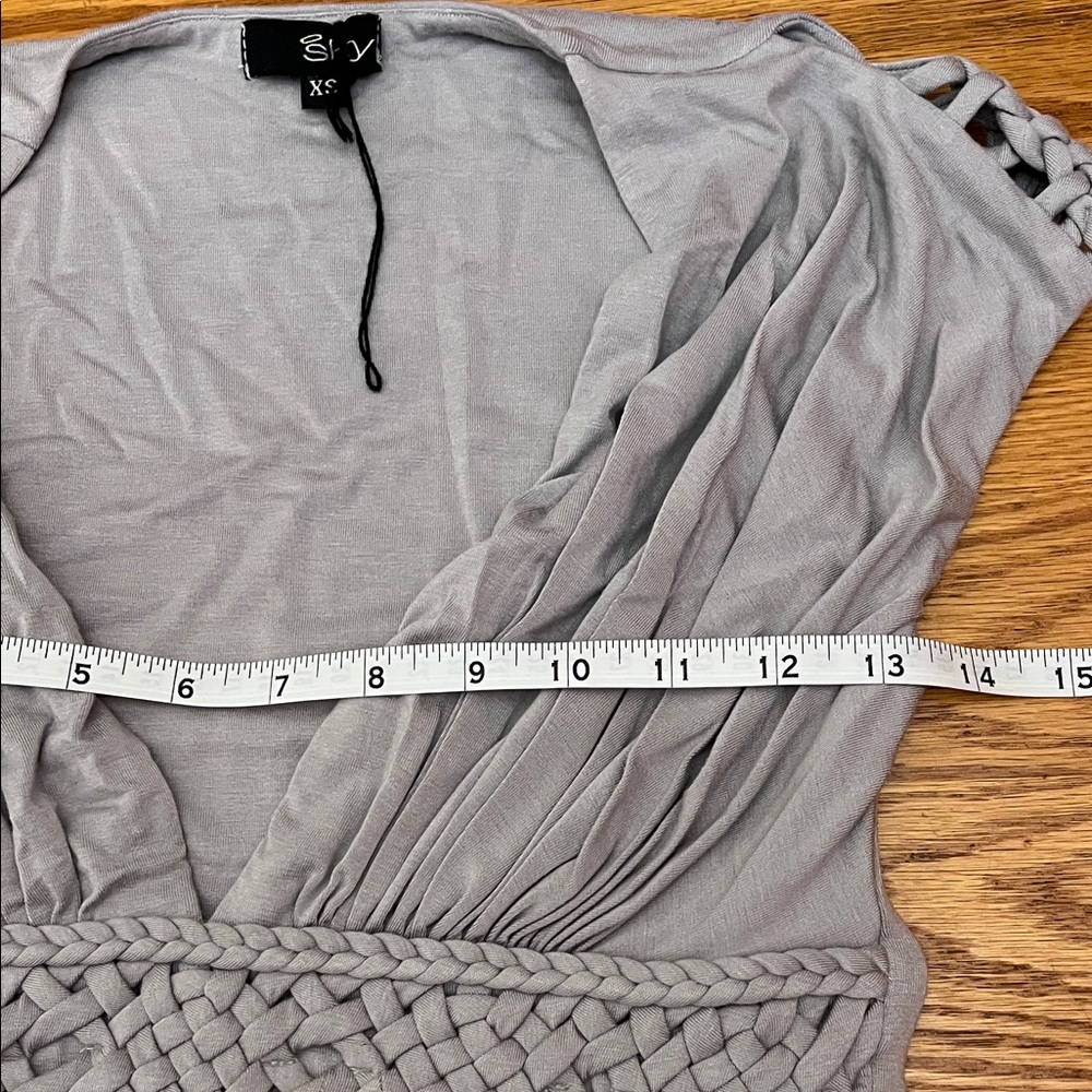 NWOT Sky Chic Women's Gray Blouse with Braided Detail - Picture 6 of 9